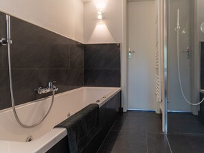 House | Bathroom