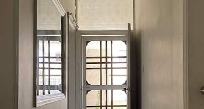 Charming 3-BR Haven with WiFi, AC in Central Karachi