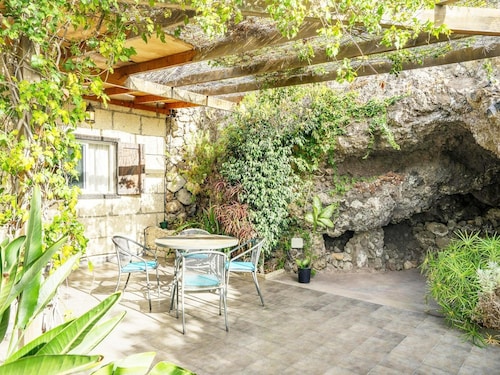 Romantic Getaway in Malpais de Candelaria