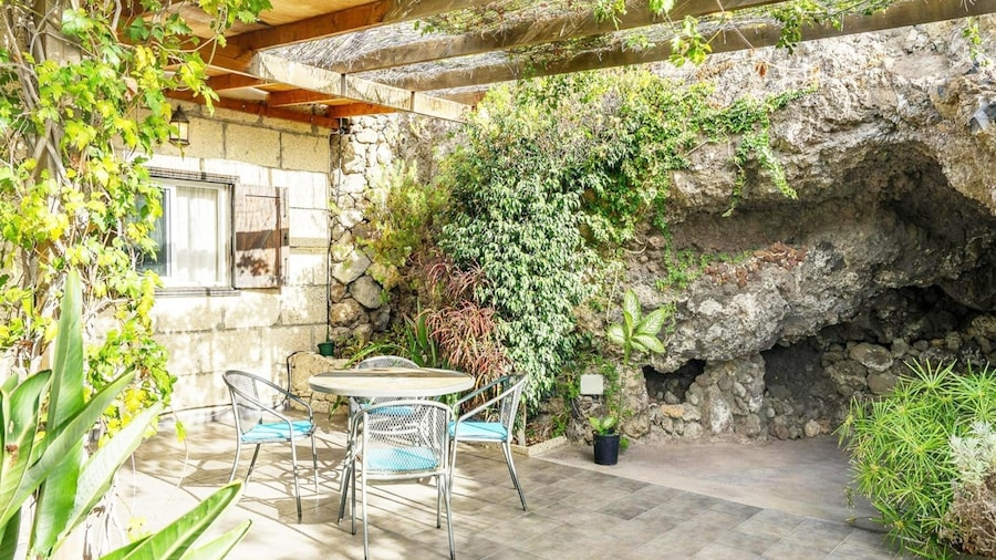 Romantic Getaway in Malpais de Candelaria