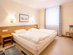 2 bedrooms, individually furnished, bed sheets