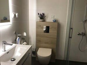 House | Bathroom