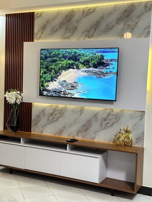 Interior - Charming 1-bedroom apartment in brilliant Kampala with AC, WiFi (Kampala)