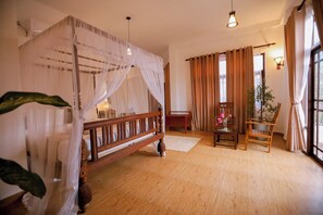 Phòng đôi dành cho gia đình, ban công, quang cảnh vườn | Tiện nghi tại phòng