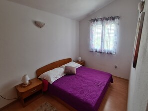 2 bedrooms, individually furnished - Apartment in Privlaka Near Stunning Beaches (Privlaka)