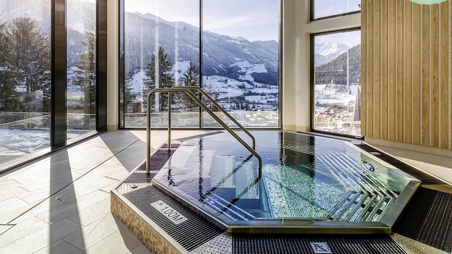 Apartment in Matrei With ski Storage