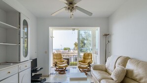 Unclassified image, 3 of 18, button - Peaceful Retreat Near the Beach (Mijas)