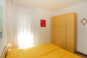 Apartamento | 2 quartos, individualmente mobiliados