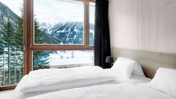 Chalet | 4 bedrooms, bed sheets