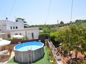 حمام سباحة