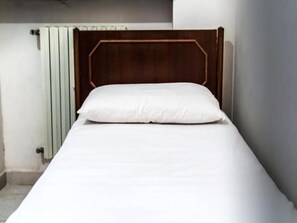 House | 2 bedrooms, individually furnished