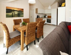 Dining - Ferienhaus Seebrise mit Sauna am Dummer See (Dümmer)