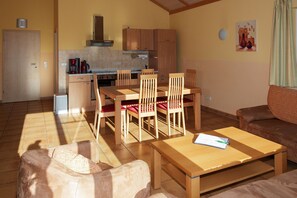 House | Dining