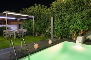 Bungalow | Piscine | Piscine intérieure, piscine extérieure