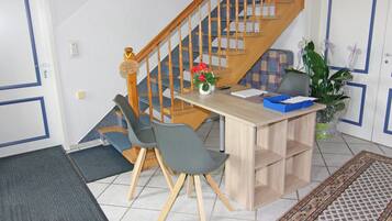 Apartment | Reception