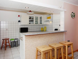 Appartement | Cuisine privée | Grille-pain, chaise haute