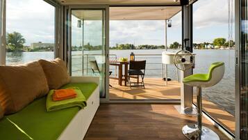 Mobile Home | Dining