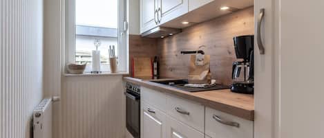 Apartment | Private kitchen | Electric kettle, toaster