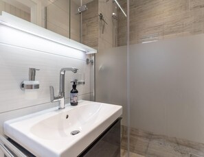 Apartment | Badezimmer