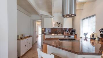 House | Private kitchen | Highchair