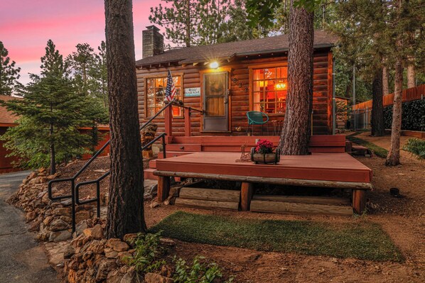 Terrace/patio - THE Nest ON Towne Trail #2480 (Big Bear Lake)