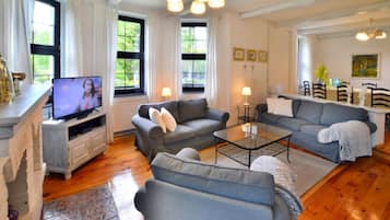 Villa | Living room
