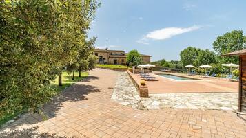 Villa | 6 bedrooms, Internet