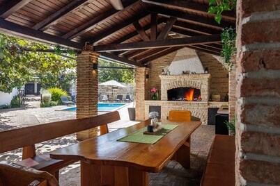 Pool Villa Dominique