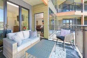 Terrace/patio - New 2BD/2BA Condo - in Winter Park! Walk to restaurants & steps from bus line! (Winter Park)