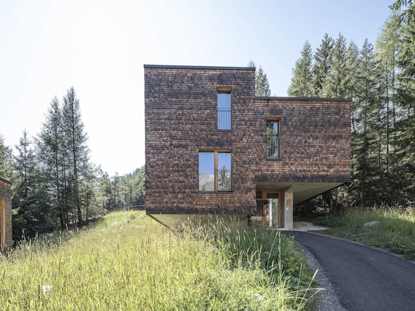Chalet Resort Near Lake - Tyrol