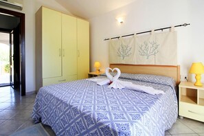 House | 3 bedrooms, individually furnished
