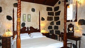 House | 2 bedrooms, individually furnished - Seaview Holiday Home for 4 (Guia de Isora)
