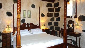 House | 2 bedrooms, individually furnished