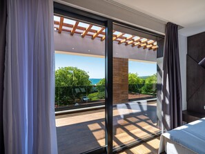 الإطلالة من المنشأة