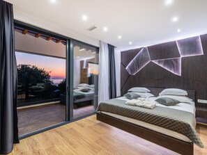 Villa | 4 Schlafzimmer, individuell eingerichtet, Bügeleisen/Bügelbrett