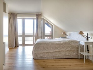 House | 2 bedrooms, individually furnished