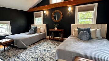 7 chambres, fer et planche à repasser, Wi-Fi, draps fournis