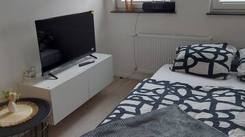 1 bedroom, iron/ironing board, bed sheets