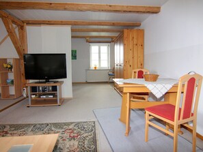 Apartment | Dining - Ferienwohnung im Gutshaus Schulenbrook (Metelsdorf)