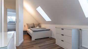 House | 2 bedrooms, individually furnished