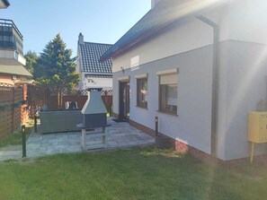 House | Garden - Holiday Home in Lukecin Near Baltic Sea (Dziwnów)