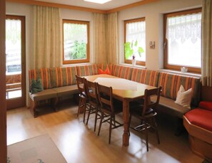 บ้านพัก | ร้านอาหาร