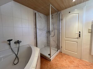 Bathroom - Ferienwohnung in Wieck am Darss (Wieck auf dem Darss)