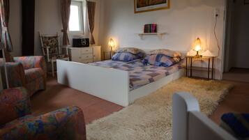 Casa | 3 habitaciones, muebles diferentes y ropa de cama