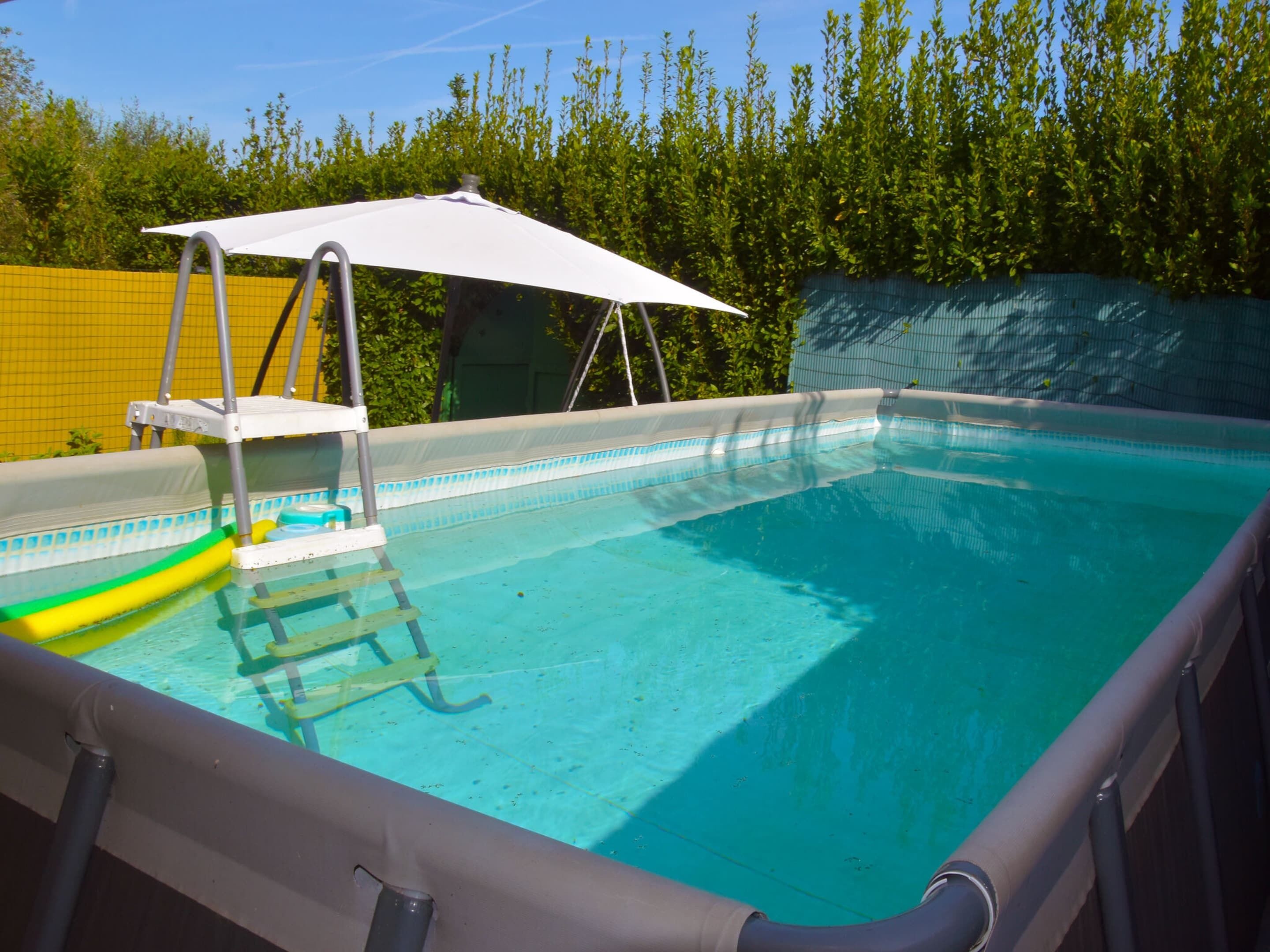 Casa | Piscina | Piscina interna, piscina externa