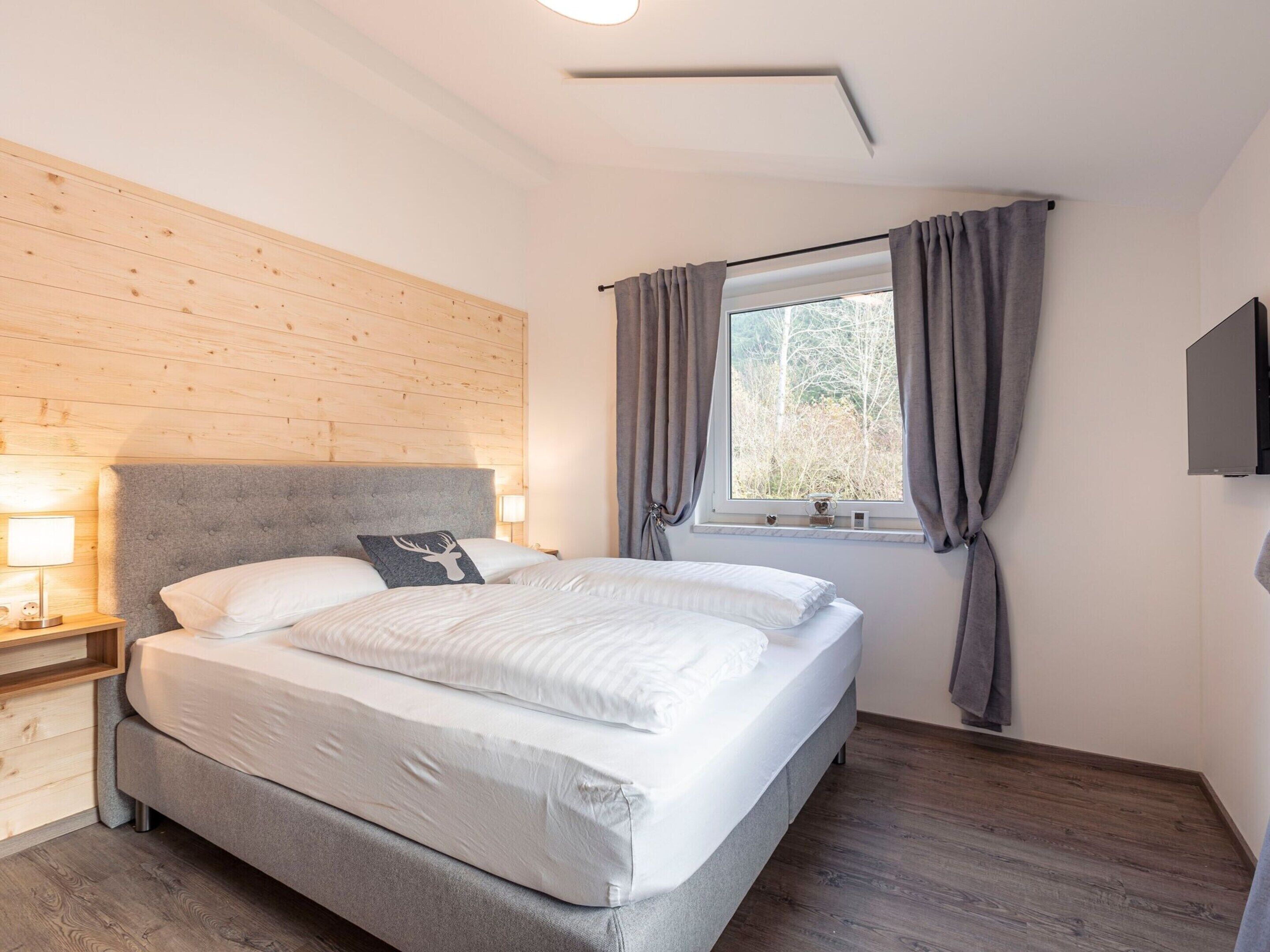 Chalet | 3 bedrooms, individually furnished