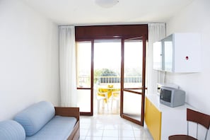 Apartment | Living area - Residence Ambassador, Lido del Sole (San Michele al Tagliamento)