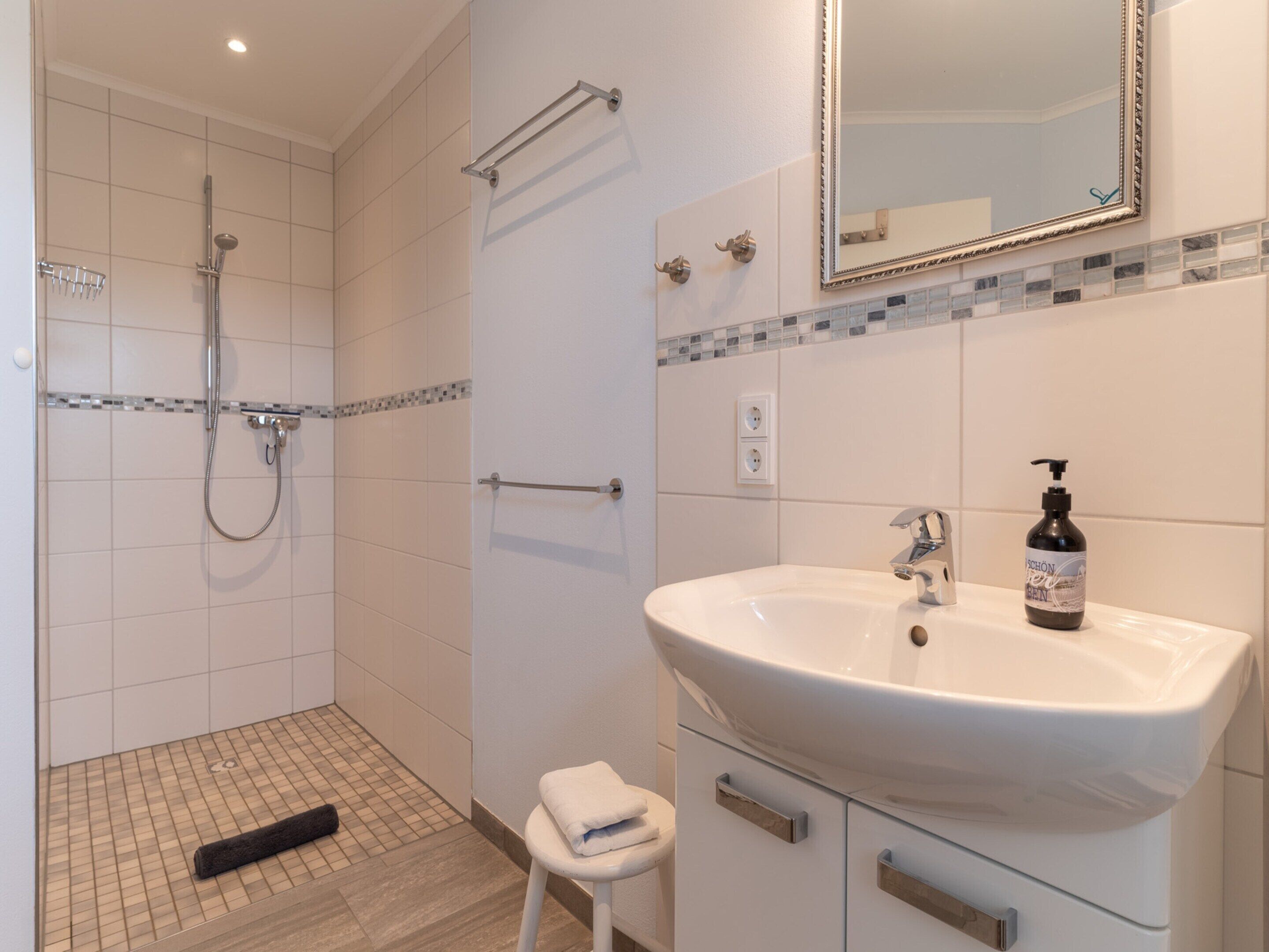 Apartment | Bathroom | Towels