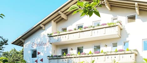 Apartment | Exterior
