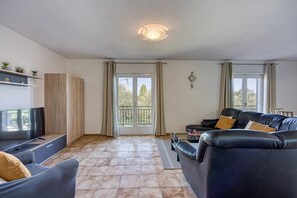 Hus | 5 soverom og internett